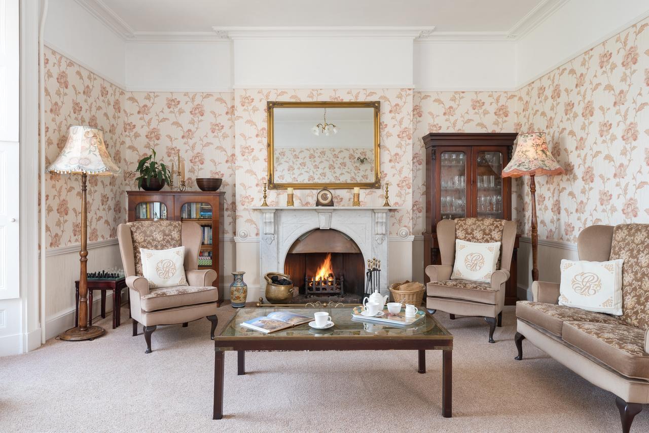 Отель Acorn House Кесвик Экстерьер фото